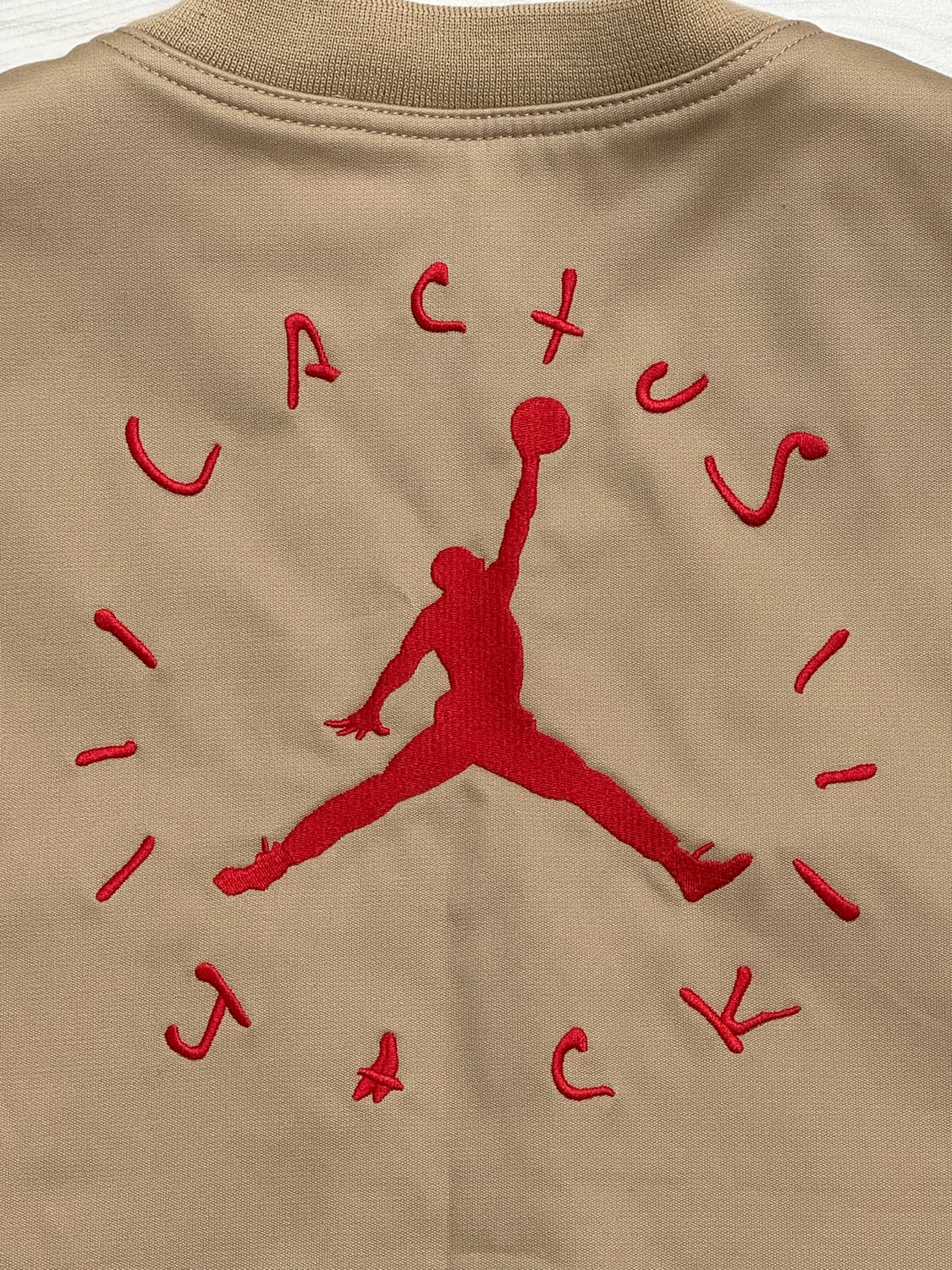 조던 x 트래비스 스캇 콜라보 유틸리티 베스트 3XL 상품이미지7