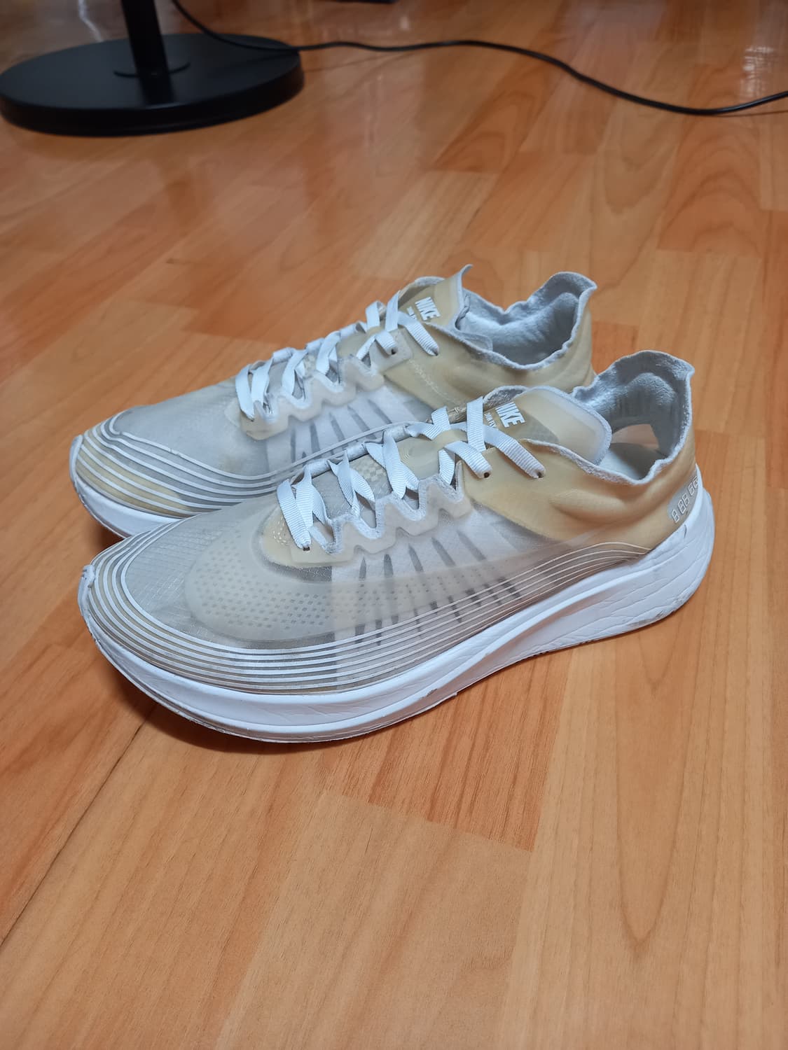 나이키 줌플라이 270 상품이미지1