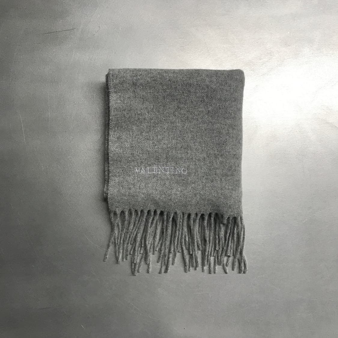 발렌티노 그레이 머플러 상품이미지2