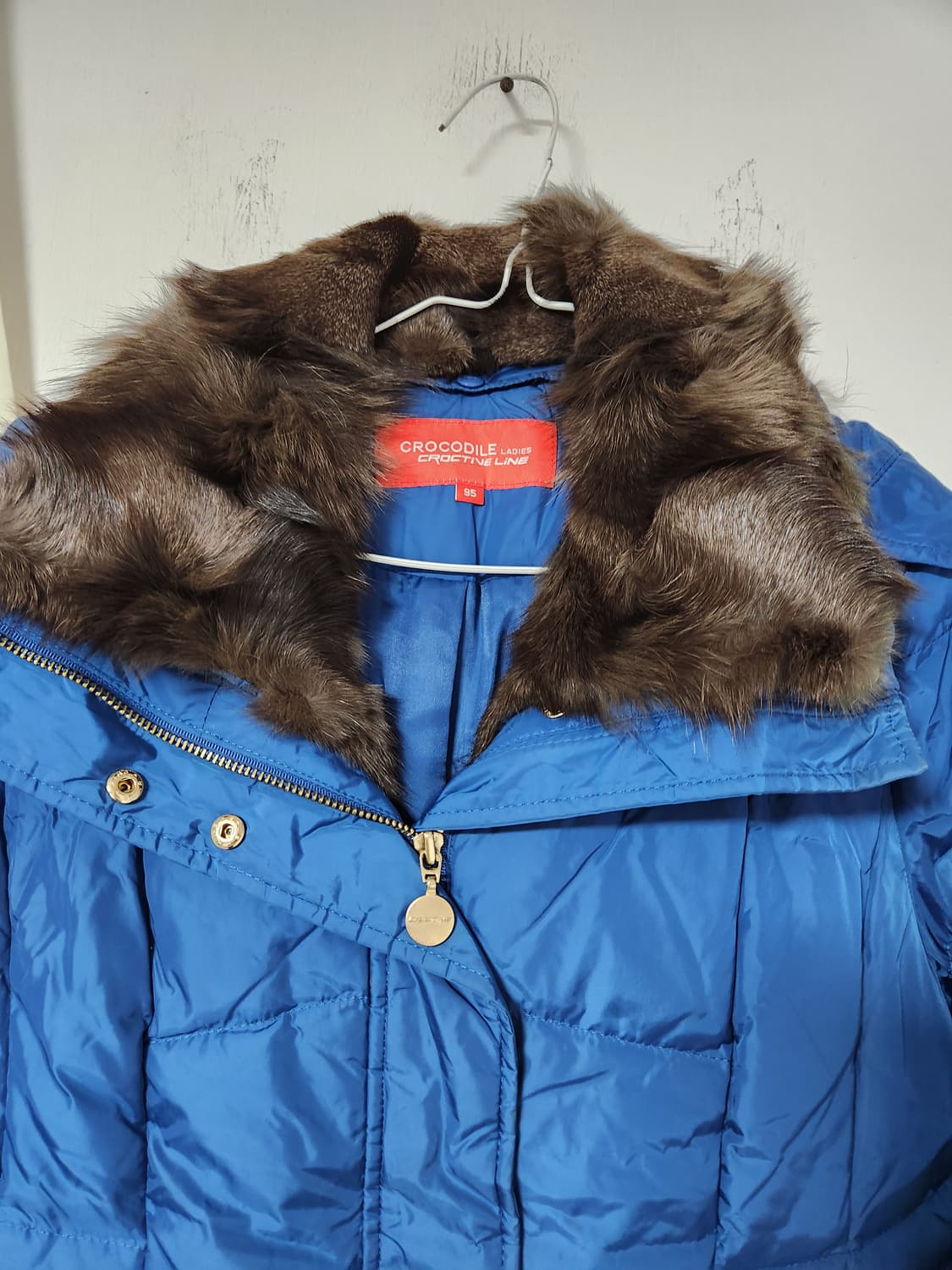 크로커다일 퍼 카라 블루 패딩 95 상품이미지2