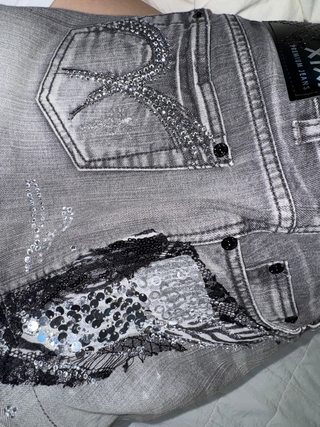 엄마... 이 치마 초록색이지?.. 아... 회색이구나.... 아... 상품이미지4