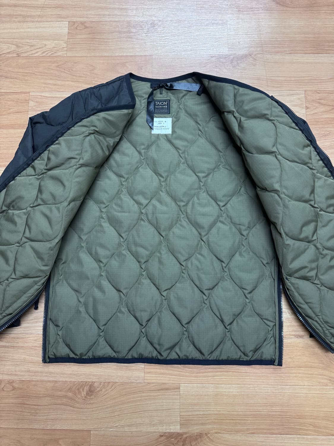 타이온 크루넥 다운 경량다운 블랙 L 상품이미지6