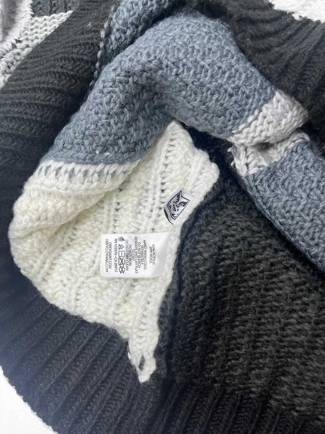 오베이 올리버 패치워크 스웨터 상품이미지5