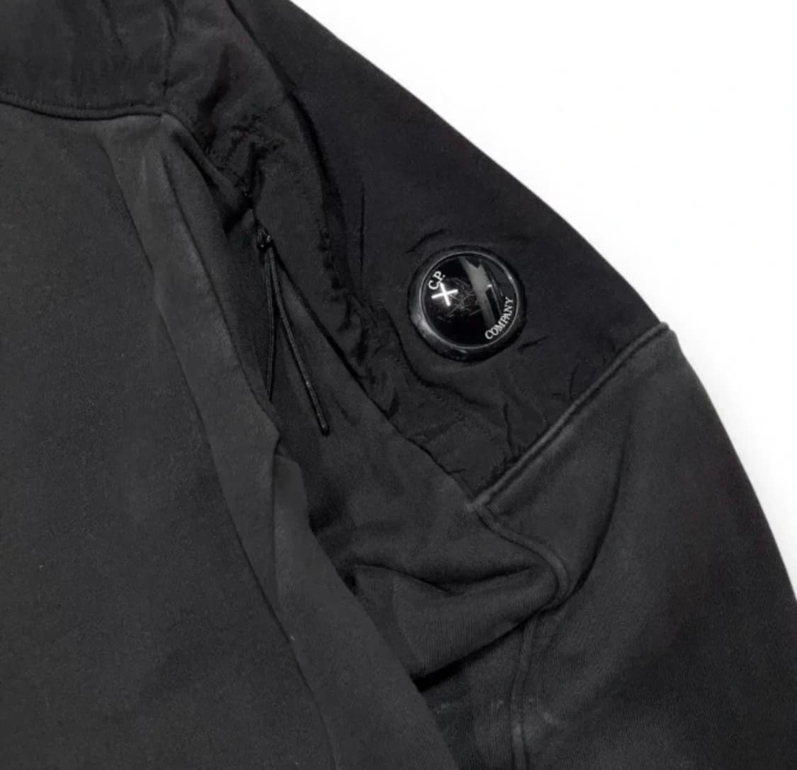 cp컴퍼니 암포켓 맨투맨 블랙 상품이미지2