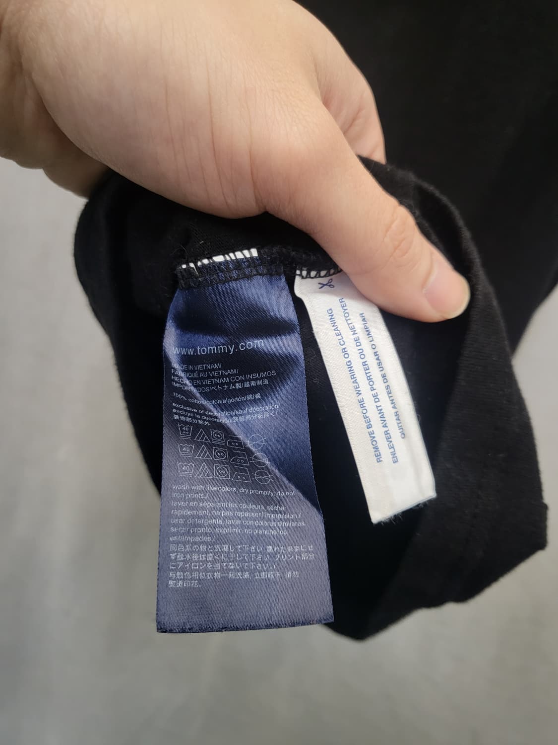 타미힐피거 블랙 스트라이프 반팔 티셔츠 상품이미지4