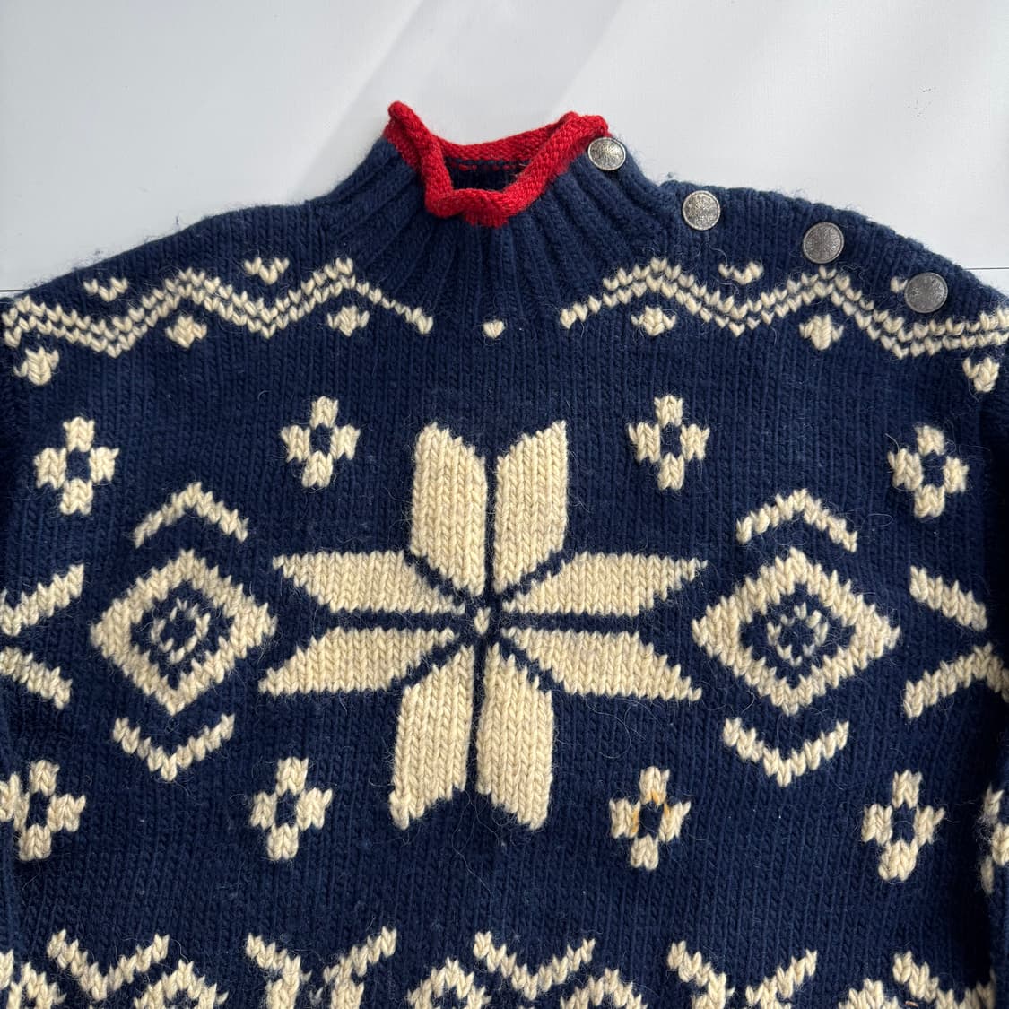 폴로 숄더버튼 니트  상품이미지2