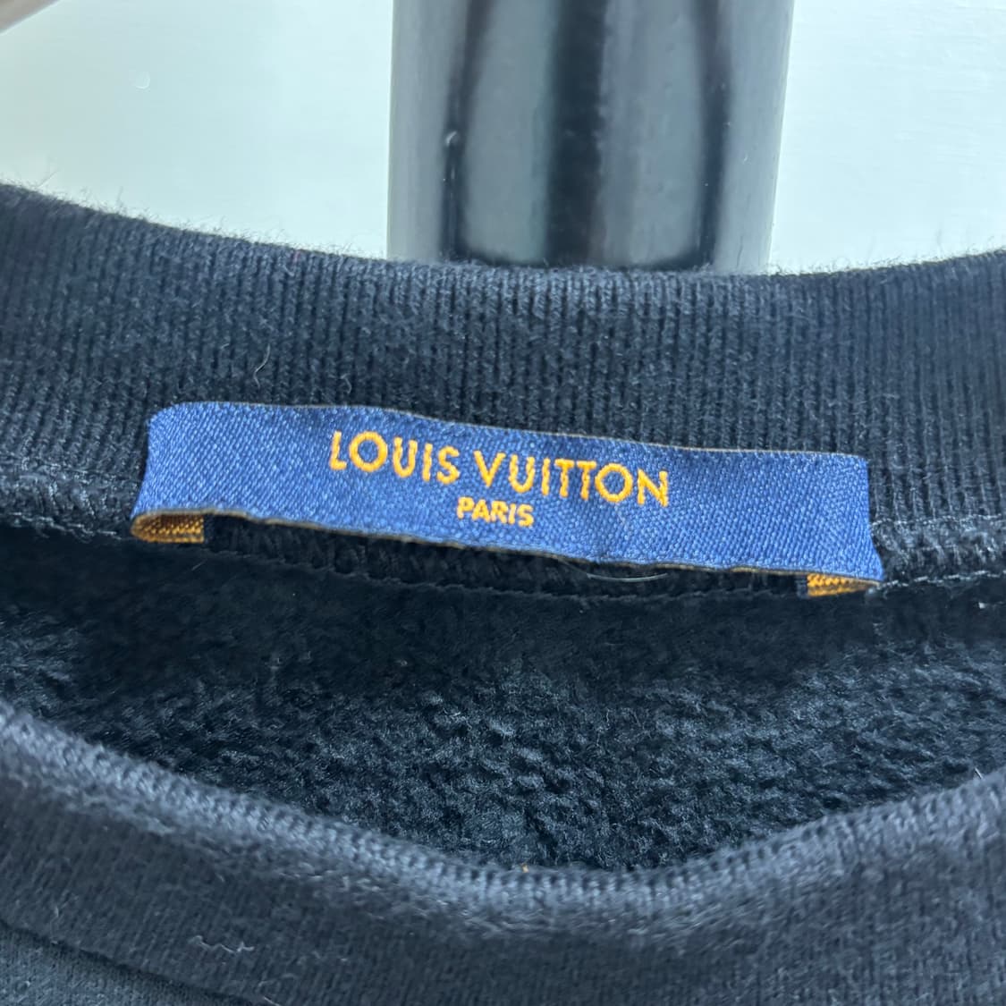 [M]루이비통 LV로고 스티치 맨투맨 상품이미지2