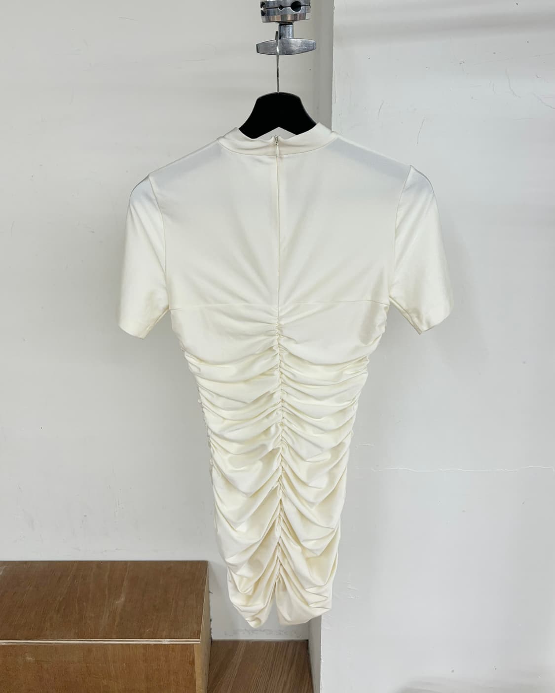 알렉산더 왕 루체드 새틴 저지 미니 드레스 상품이미지6