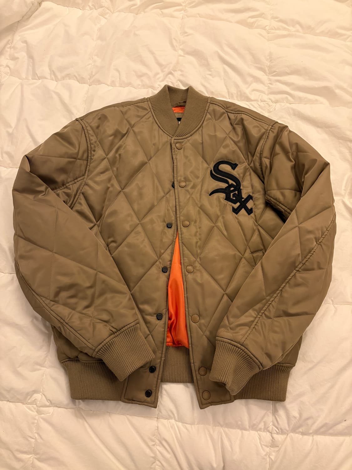 뉴에라 다이아몬드 퀼팅 자켓 시카고 화이트삭스 90(S) 상품이미지1