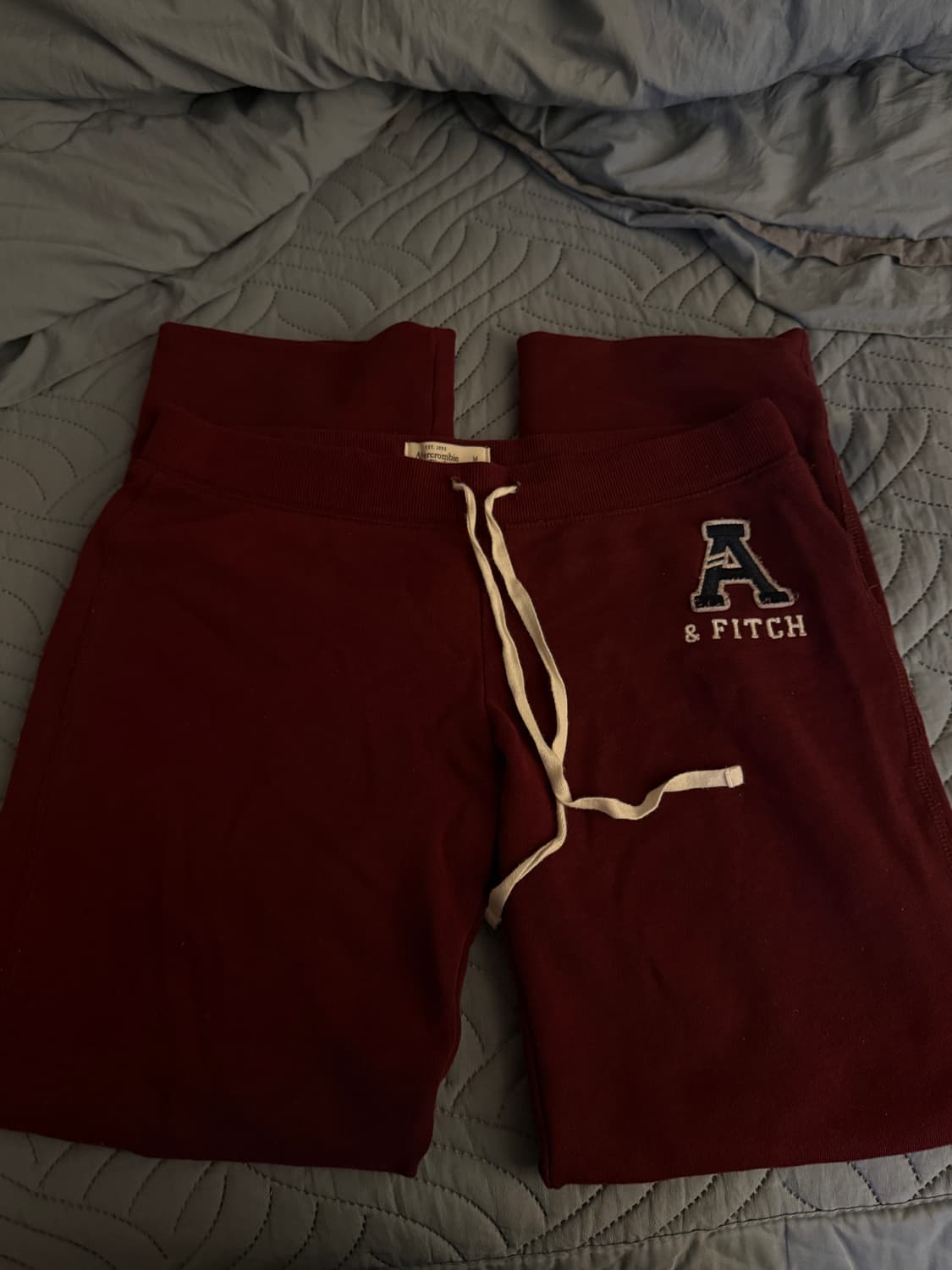 아베크롬비 버건디 트레이닝팬츠 상품이미지1