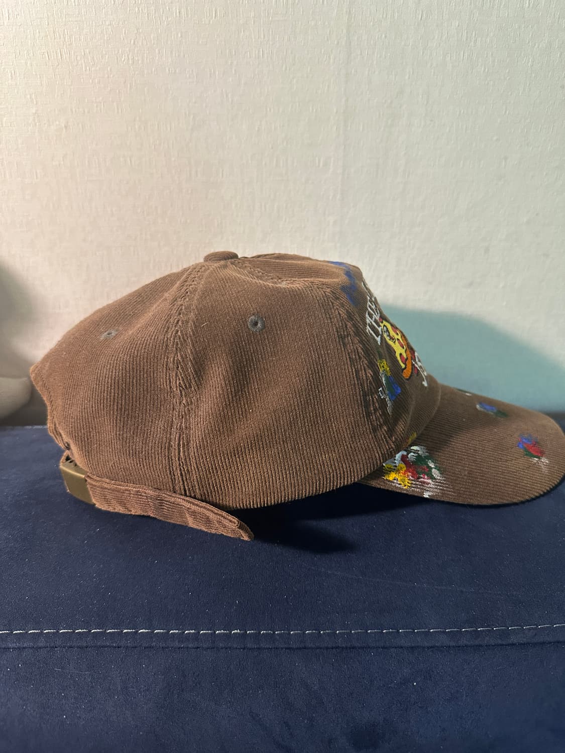 더뮤지엄비지터 X 존버거맨 콜라보 볼캡 브라운 상품이미지2