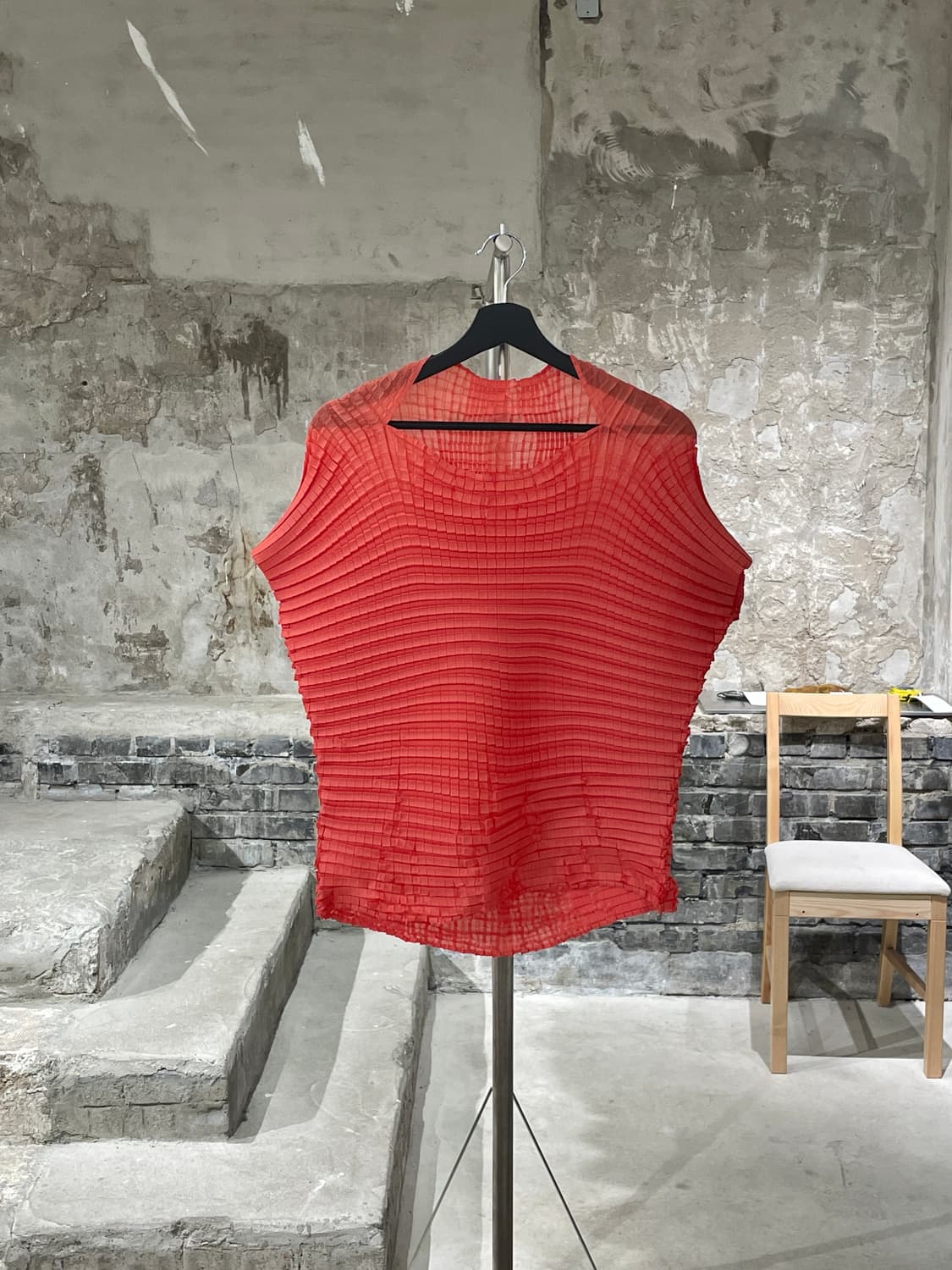 이세이 미야케 오렌지 플리츠 폴리에스테르 탑 상품이미지1