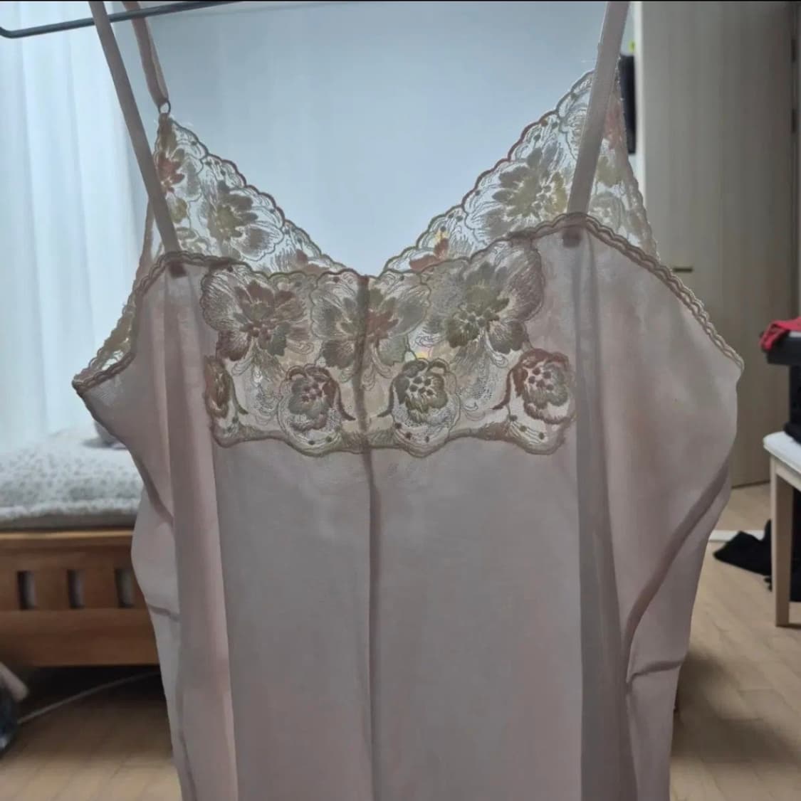 연핑크 자수 슬립 상품이미지3