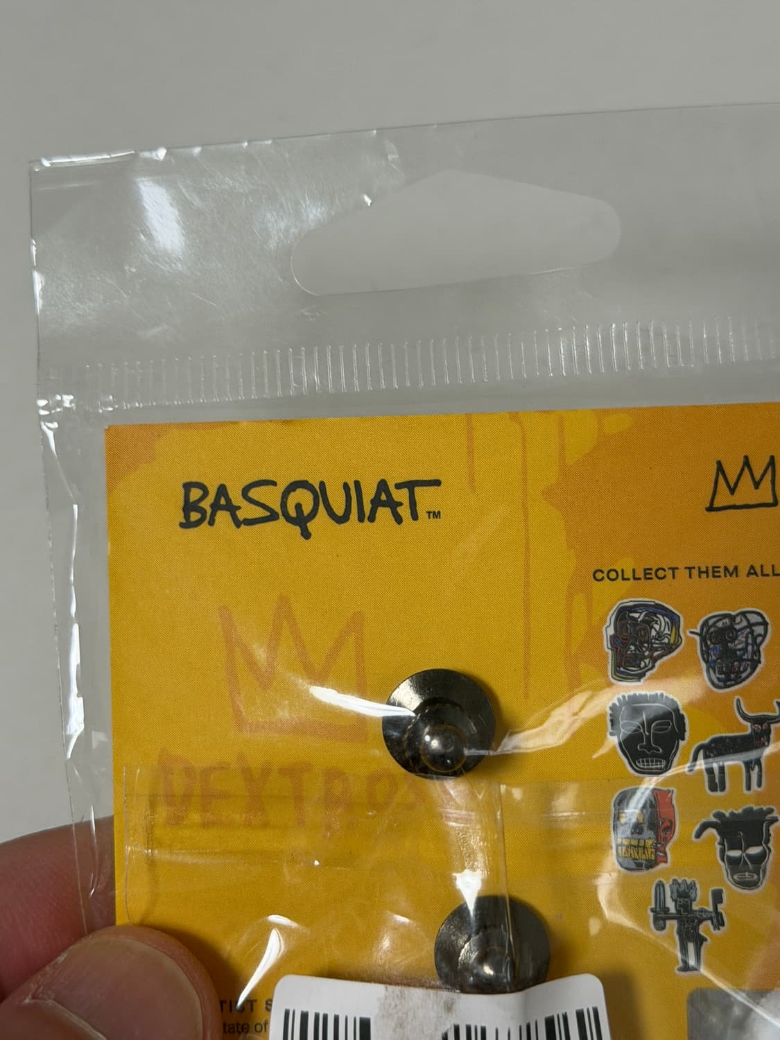 장-미셸 바스키아 스컬 에나멜 핀 상품이미지2