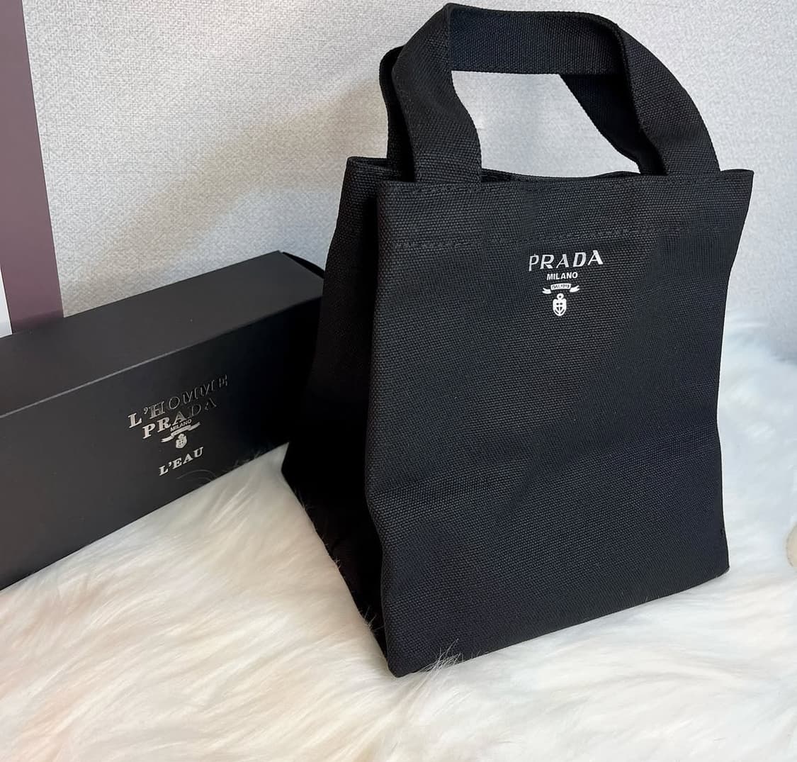 프라다 르옴므 에코백 블랙 상품이미지3