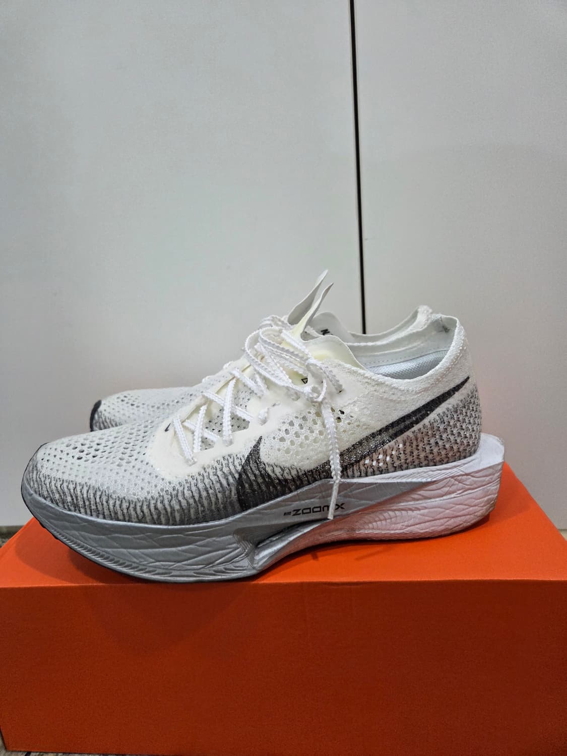 나이키 줌 베이퍼플라이 넥스트% 3 화이트 그레이 상품이미지2