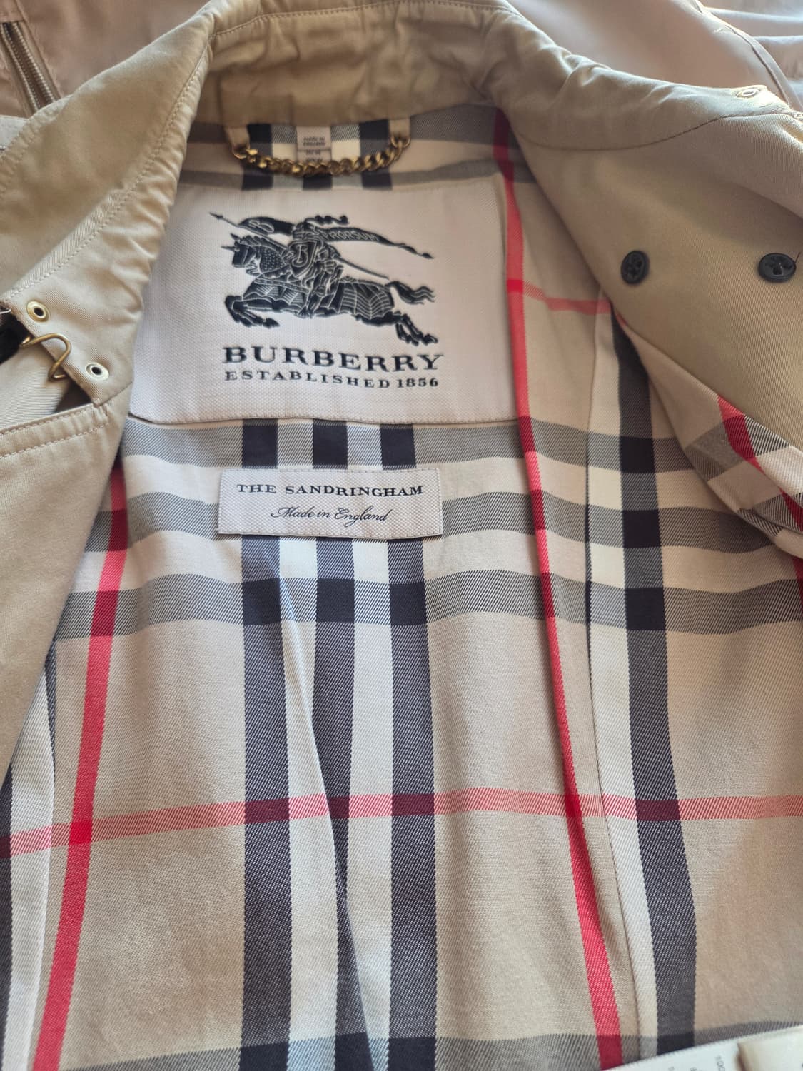 버버리 샌드링엄 트렌치 코트 상품이미지1