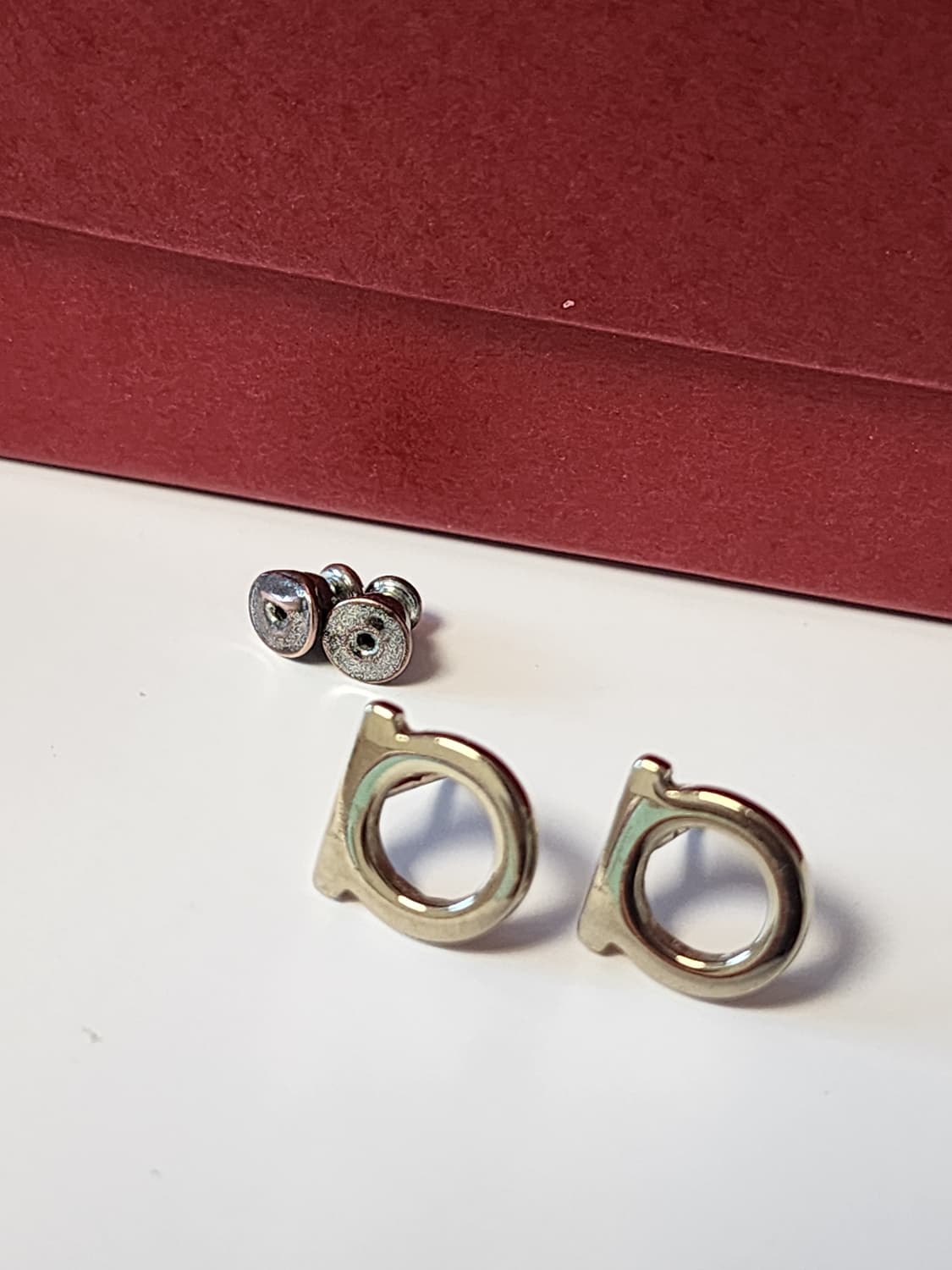 페라가모 간치니 로고 귀걸이  상품이미지1