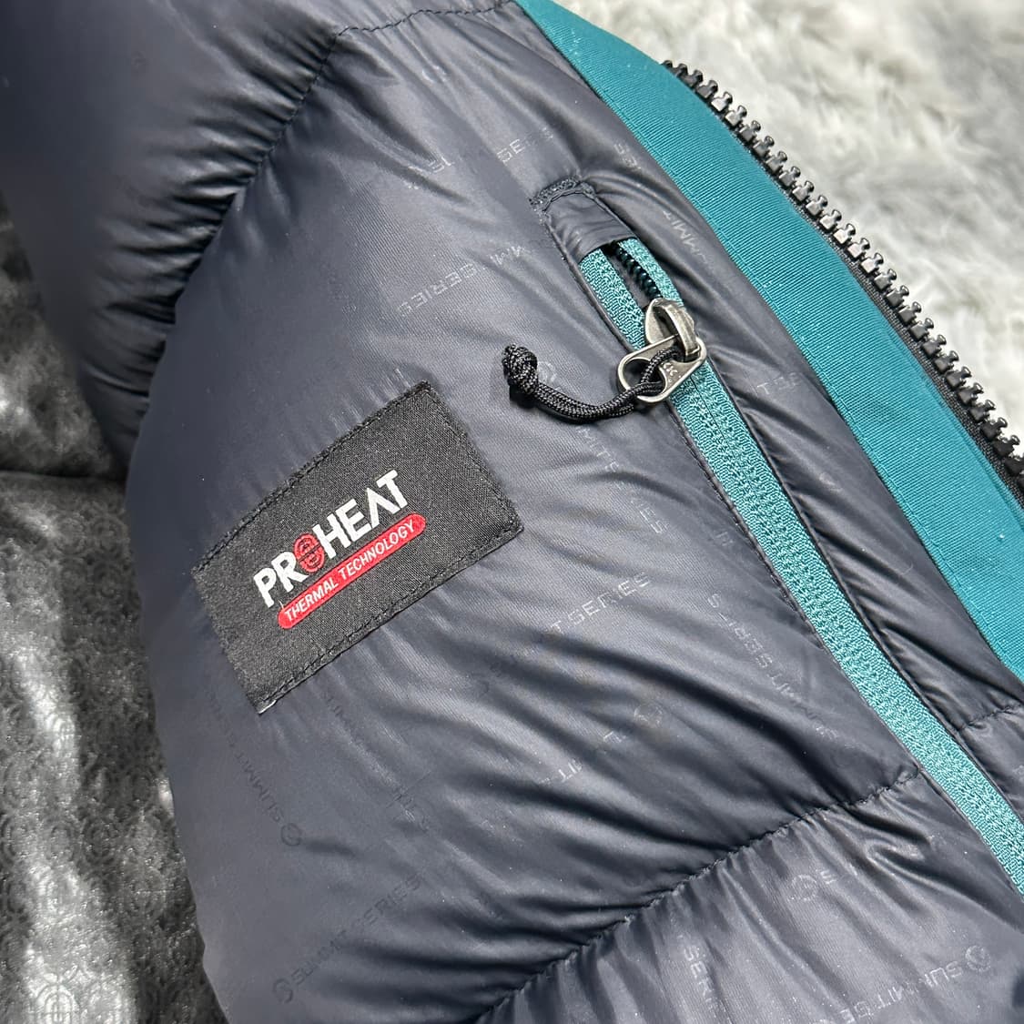 노스페이스 써밋 하이벤트 보스톡 다운 패딩  상품이미지6