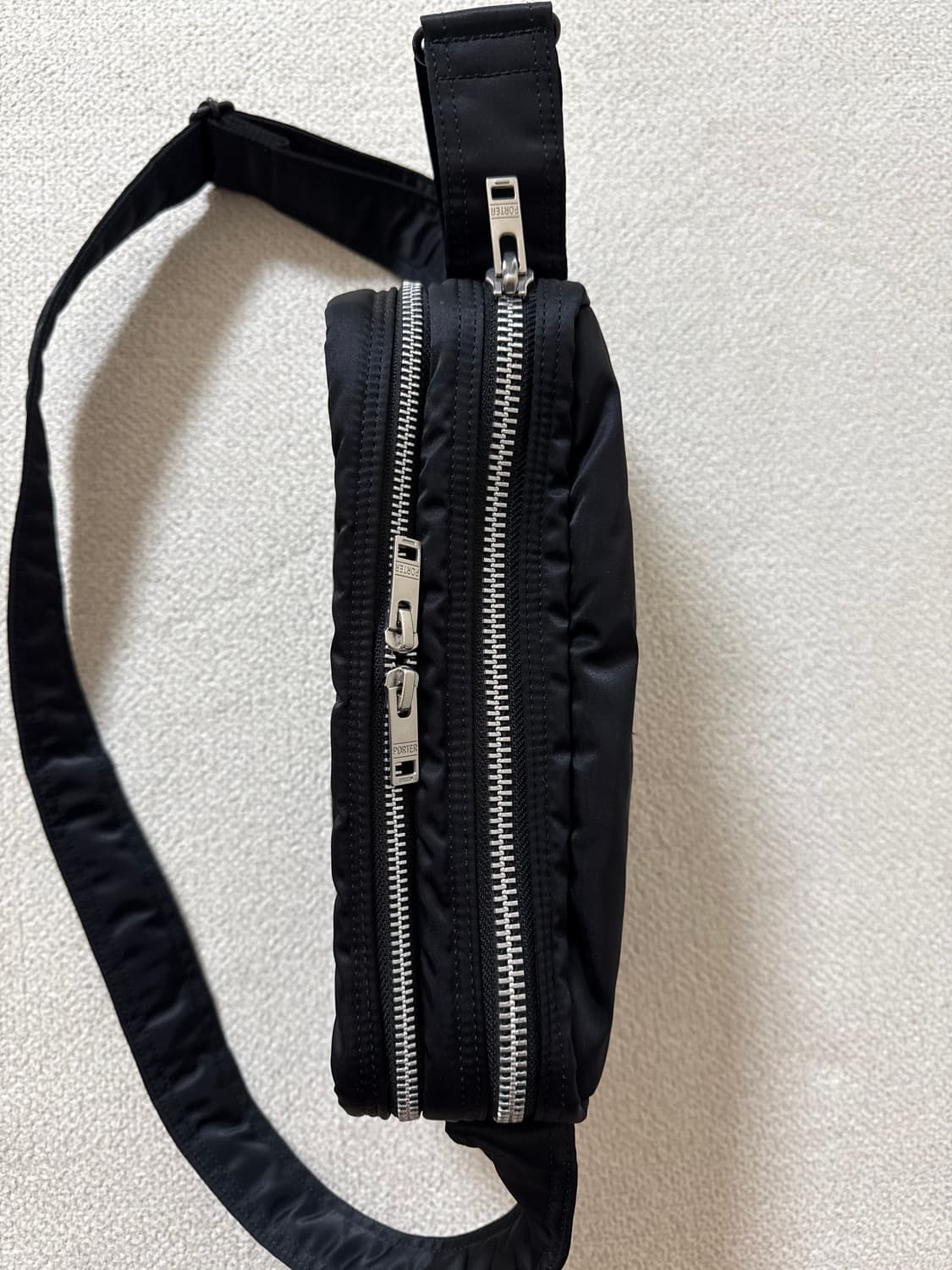 (신형) PORTER 포터 탱커 숄더백 S 블랙 상품이미지4