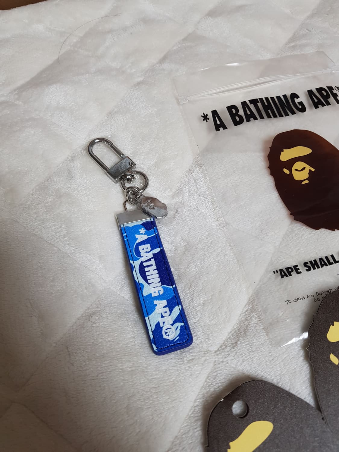 베이프 ABC 카모 키체인 키링 라이트 블루 상품이미지2