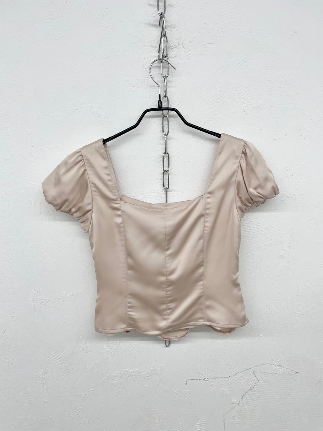 레스트로즈 새틴 셔링 탑 상품이미지7