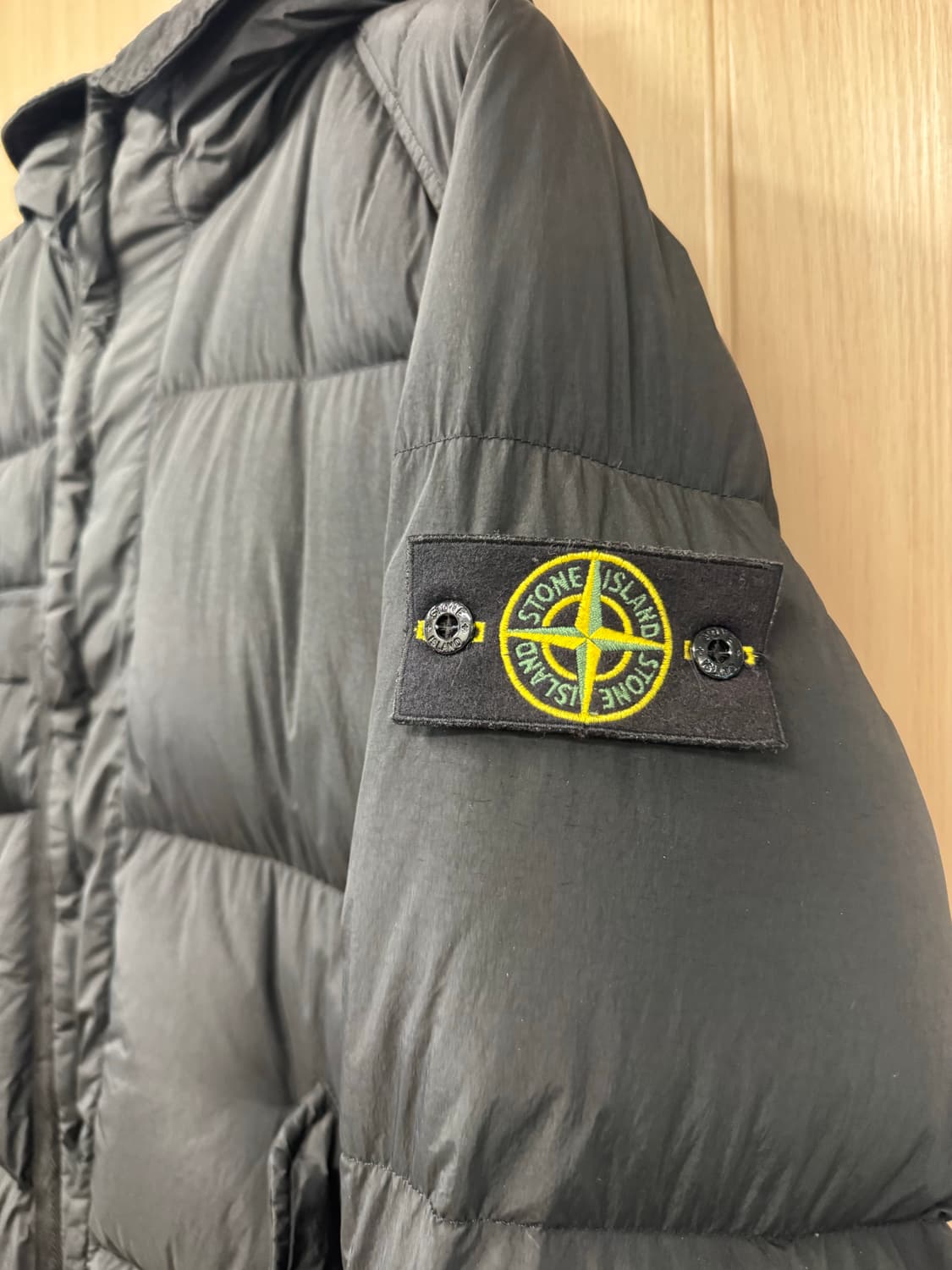 17FW 스톤아일랜드 크링클랩스 롱 S사이즈 상품이미지4