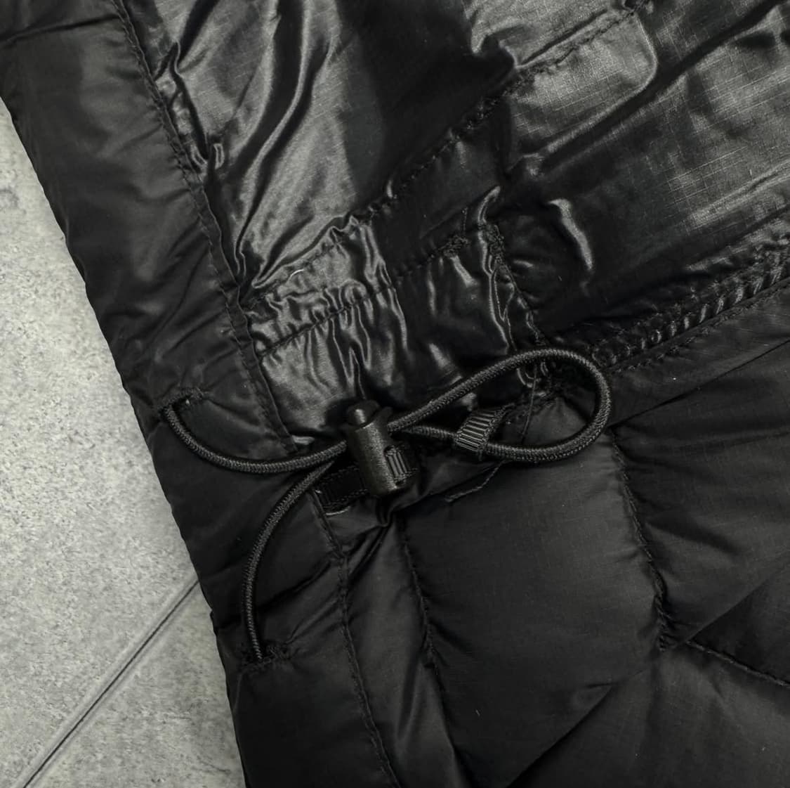 파타고니아 경량패딩 블랙 상품이미지5