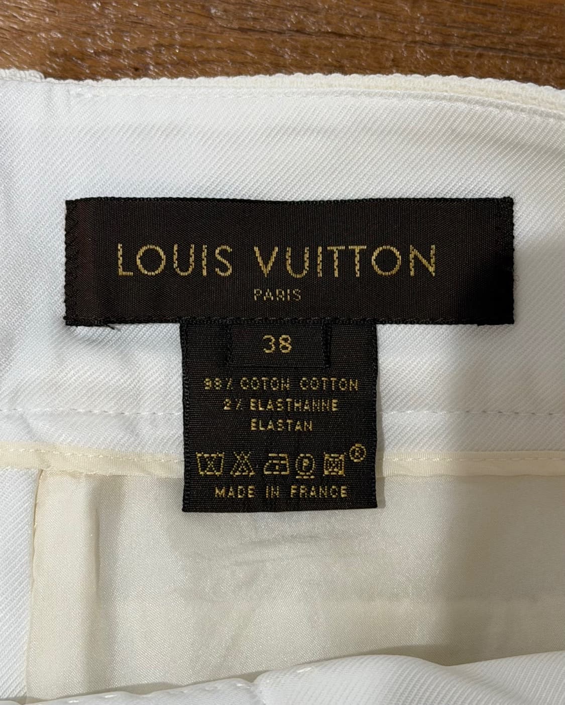 루이비통 아이보리 플리츠 포켓 미디 스커트 상품이미지6