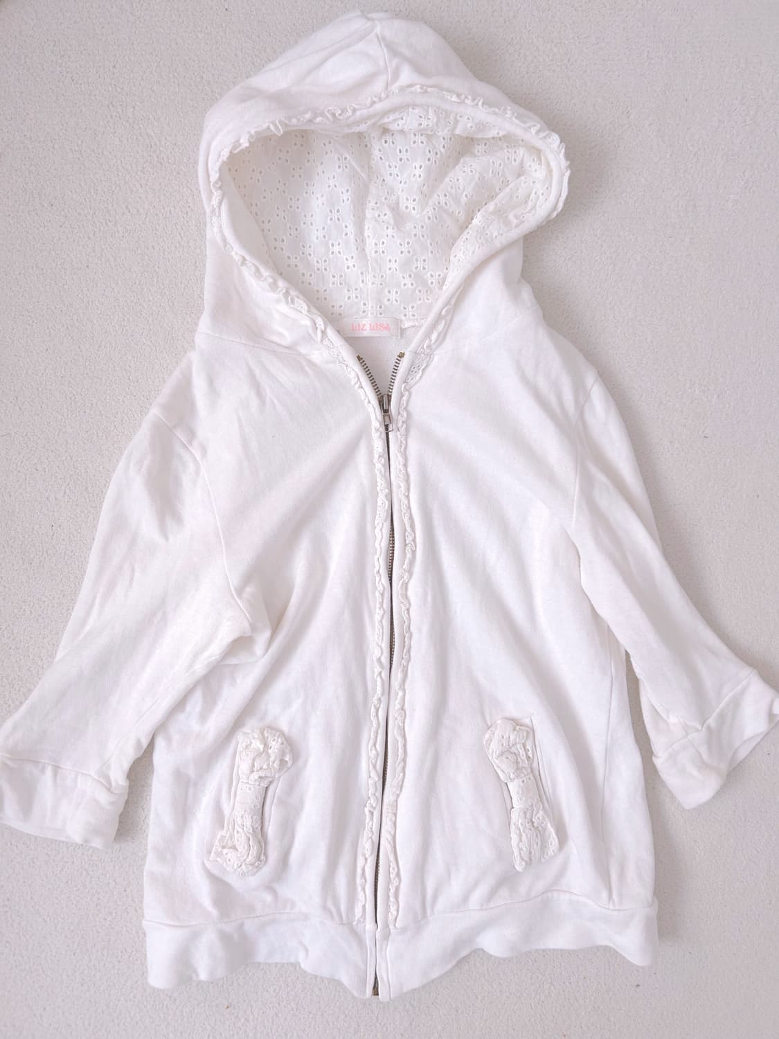 리즈리사 펀칭 하트 패치 로고 후드집업 히메갸루 라떼갸루 상품이미지1