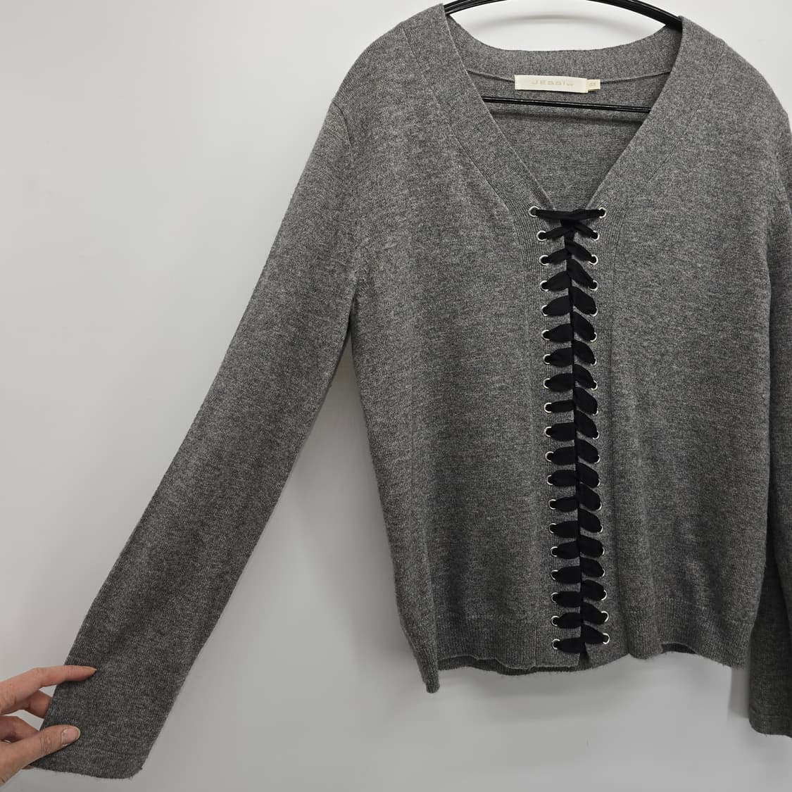 Jessi NY 더블유엠 니트 가디건 그레이 레이스업 상품이미지6
