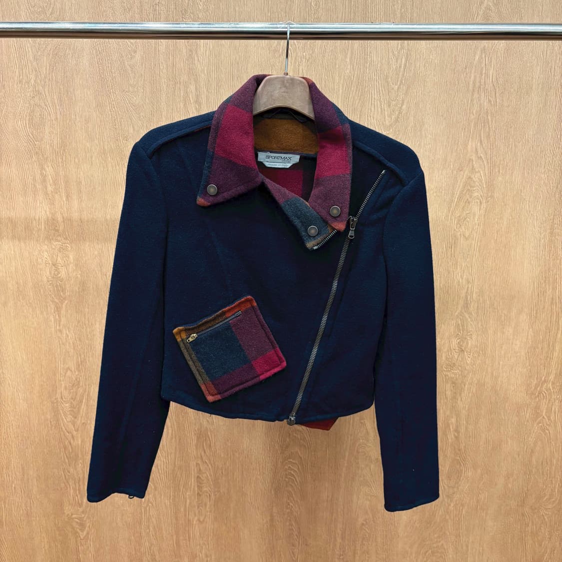 막스마라 스포트막스 라이더 자켓 체크 배색 카라 포켓 디테일 블랙 상품이미지2