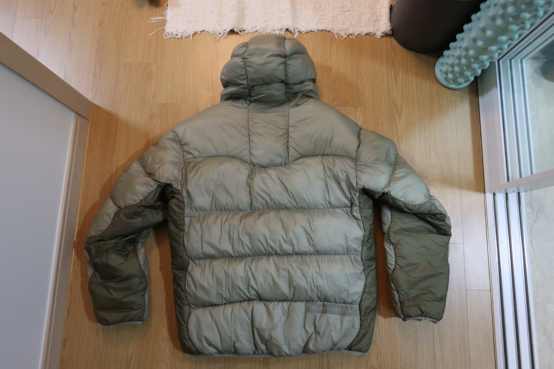 acg 루나레이크 패딩 M사이즈 상품이미지2