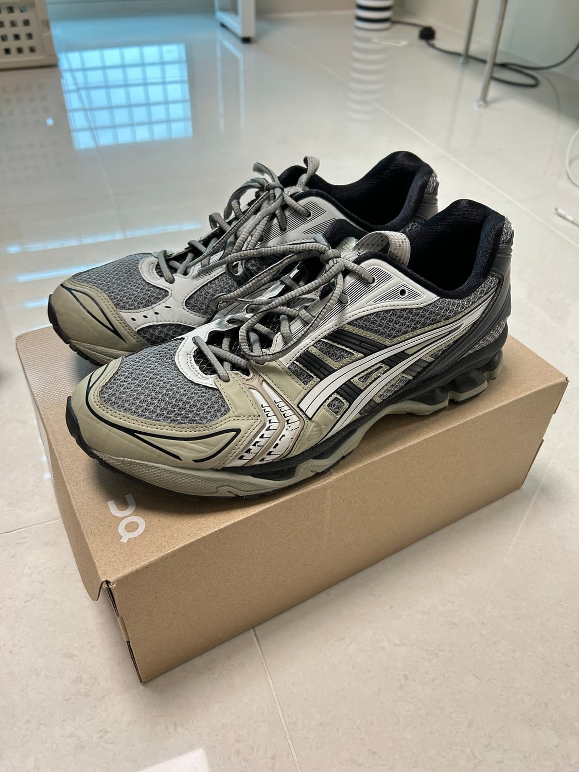 아식스 젤카야노14 피드몬트그레이 282.5 상품이미지1