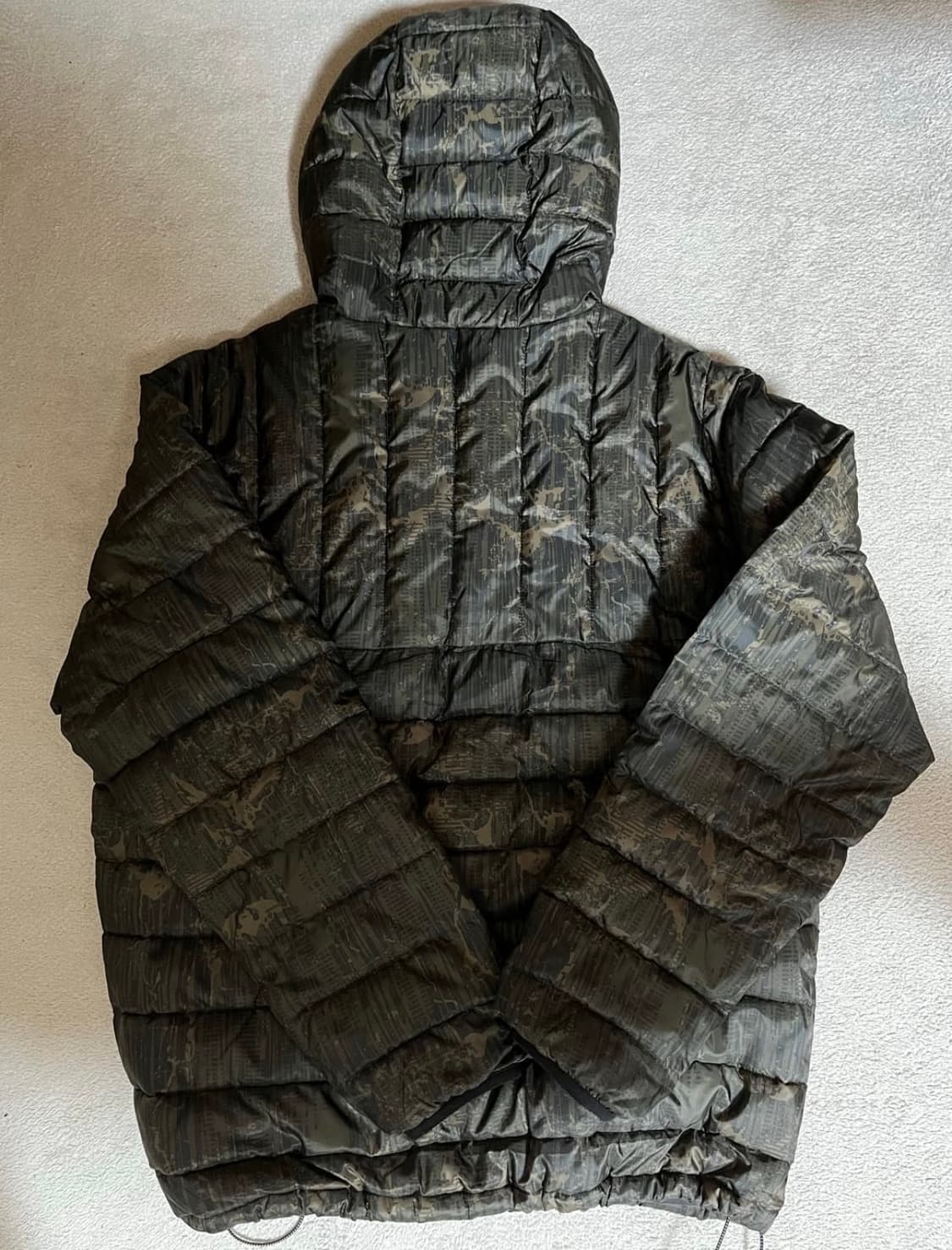 브라운브레스 경량패딩 카키 L사이즈 판매합니다 상품이미지3