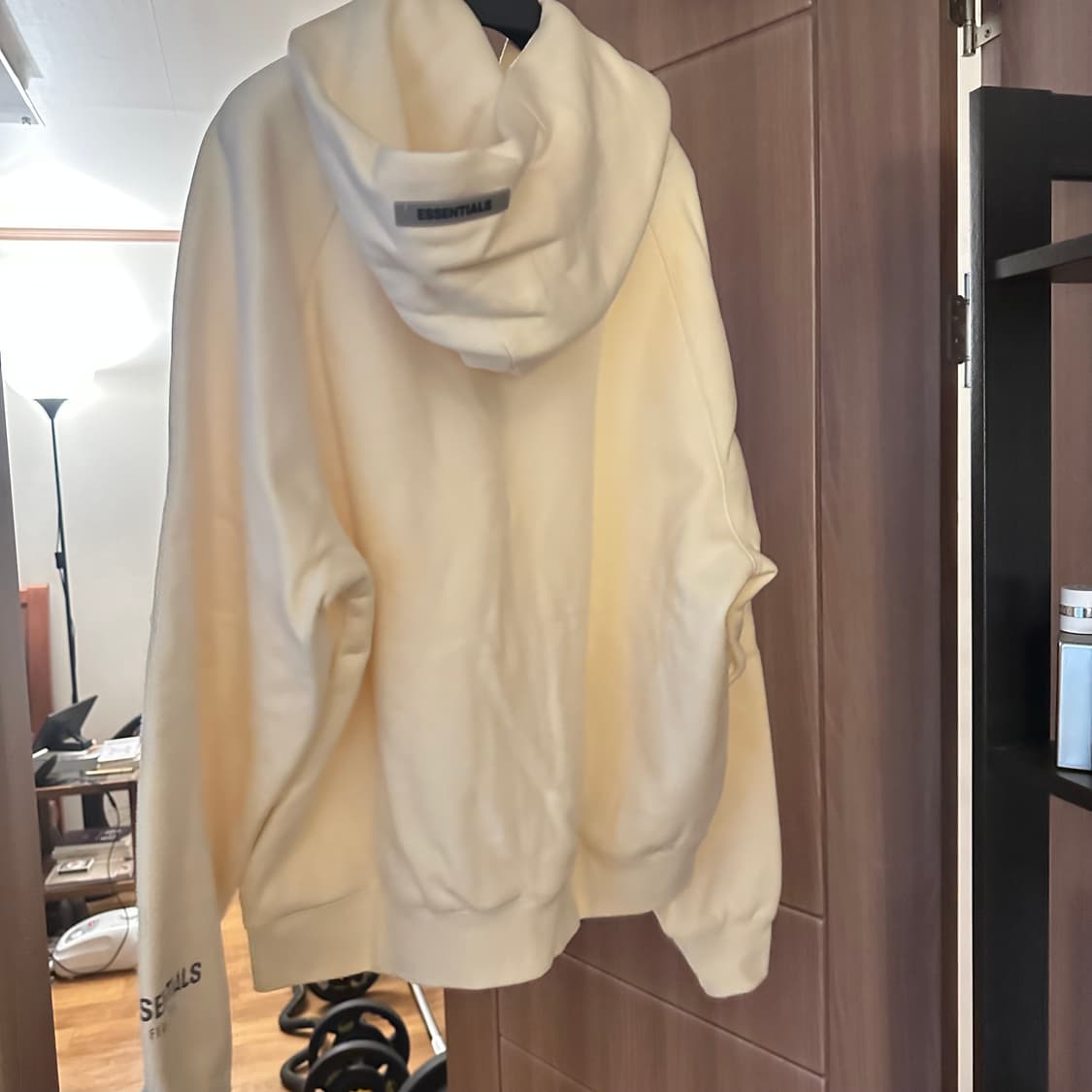 에센셜 크림색 후디 사이즈S(95사이즈) 상품이미지2