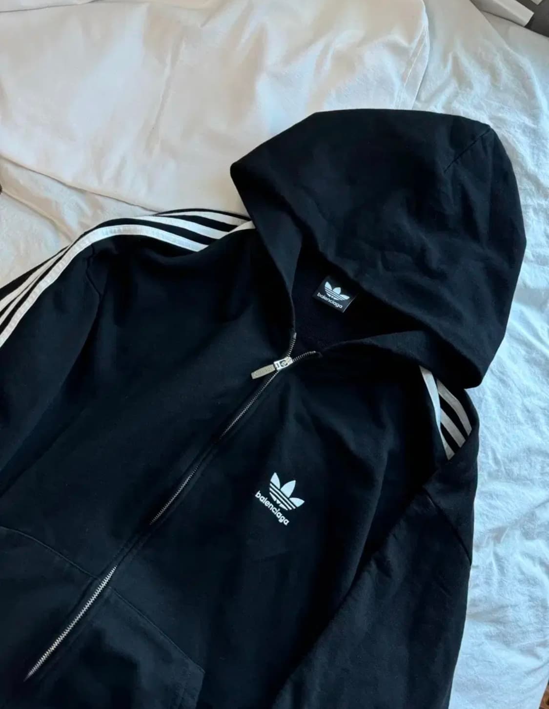 발렌시아가 아디다스 후드집업 스몰핏 블랙 S 상품이미지1