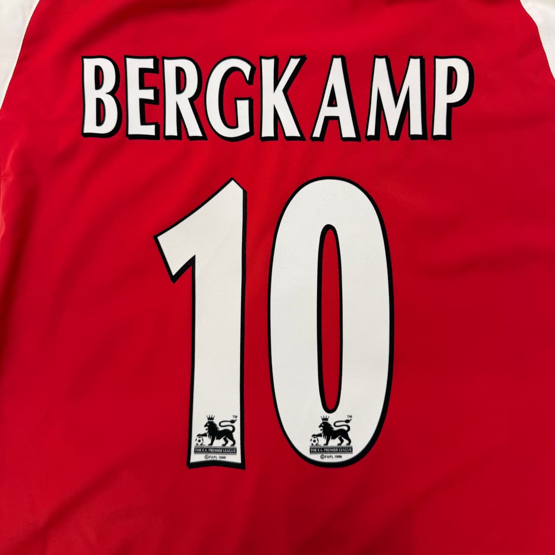 02-04 아스날 홈 베르캄프 유니폼 상품이미지2