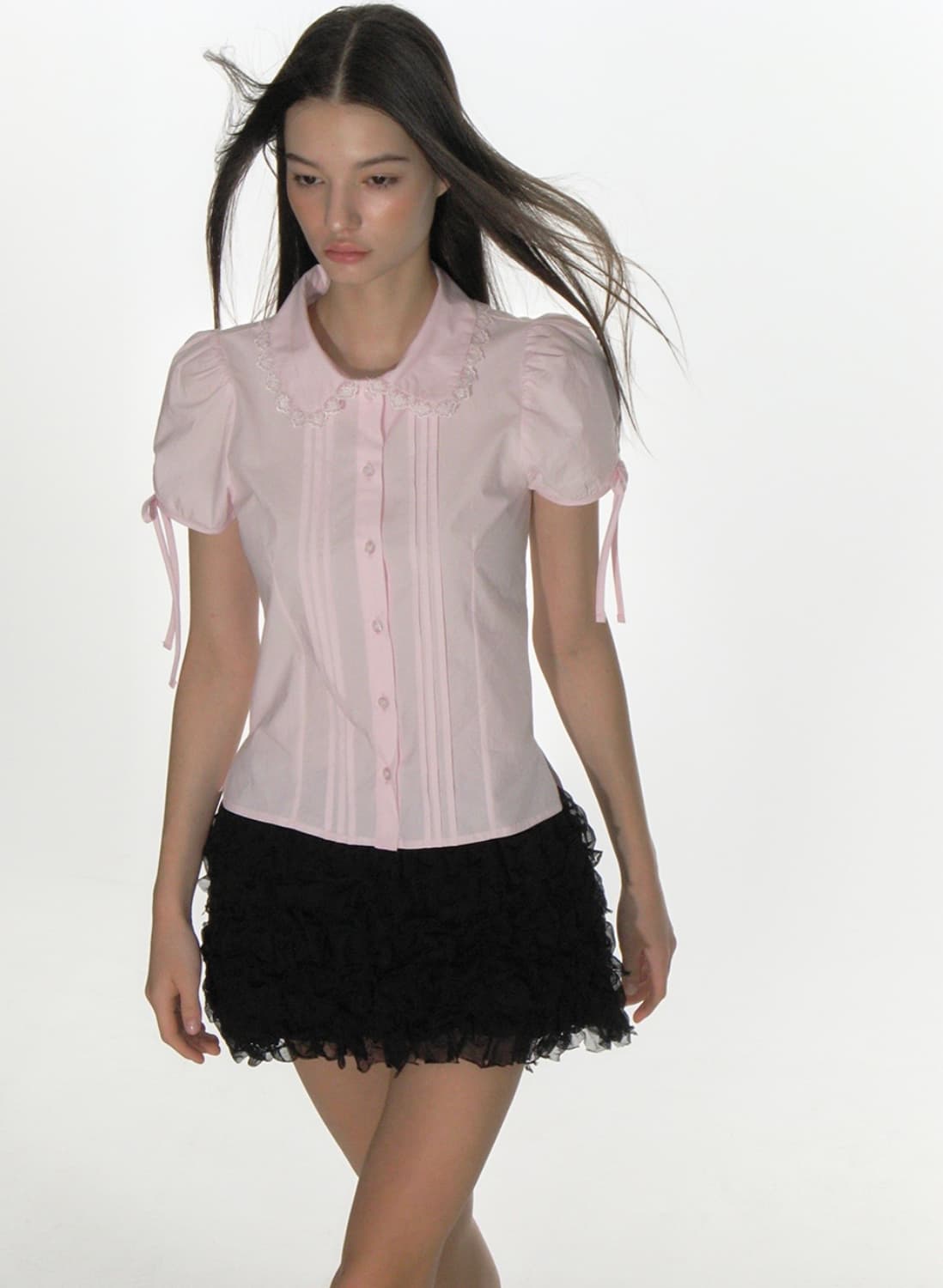 크랭크 핀턱 레이스 카라 블라우스 핑크 상품이미지1