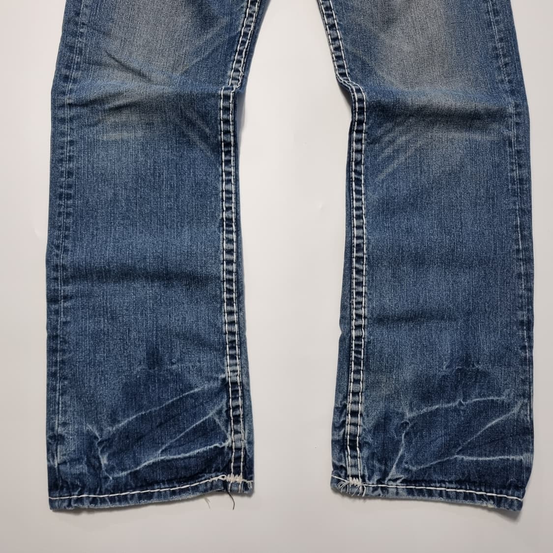 트루릴리전 부츠컷 워시드 팬츠  상품이미지6