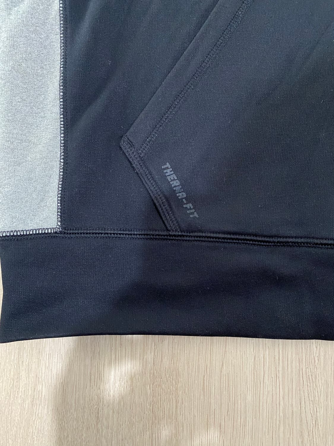 나이키 검정색 후드집업 THERMA-FIT (L) 상품이미지3