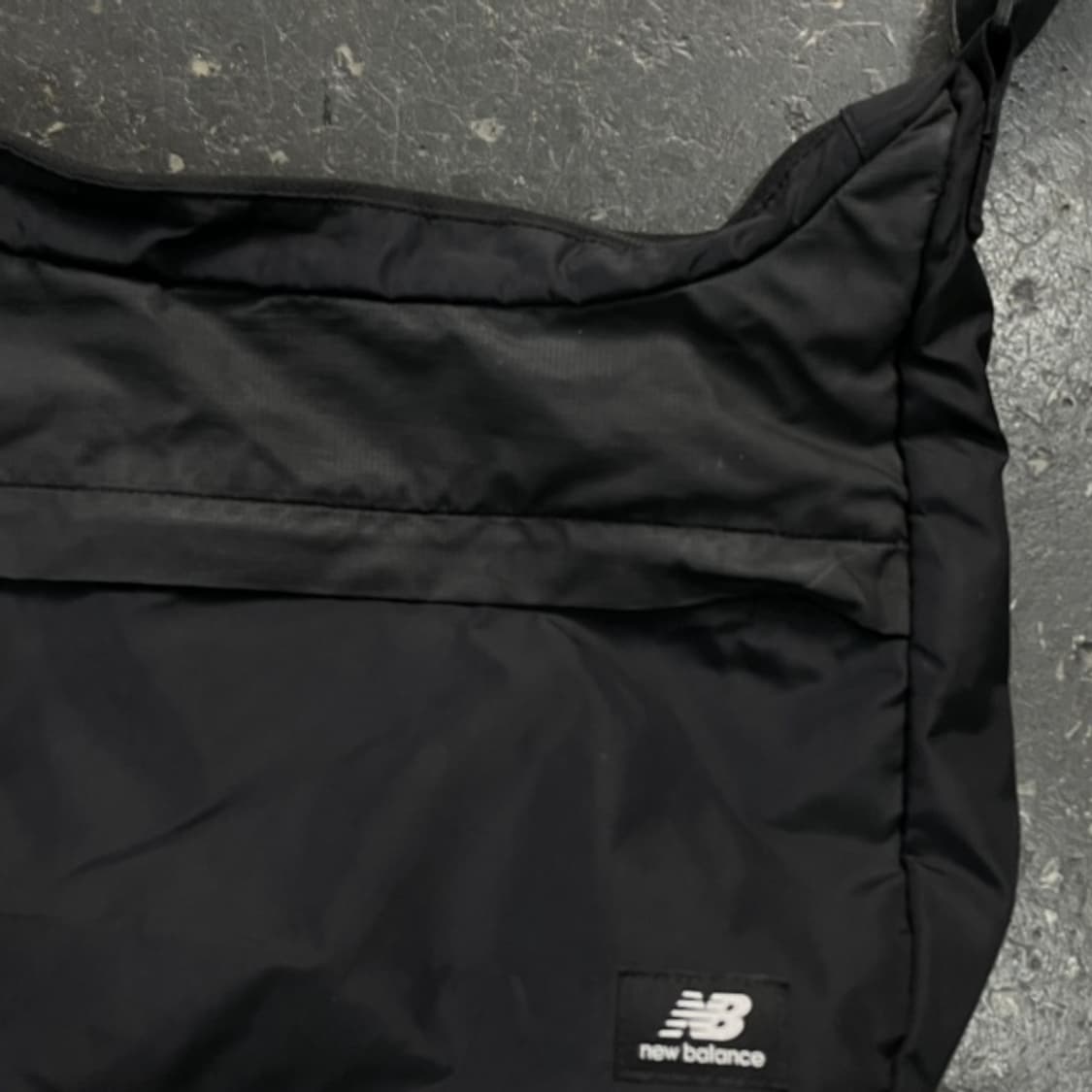 뉴발란스 크로스백  상품이미지2