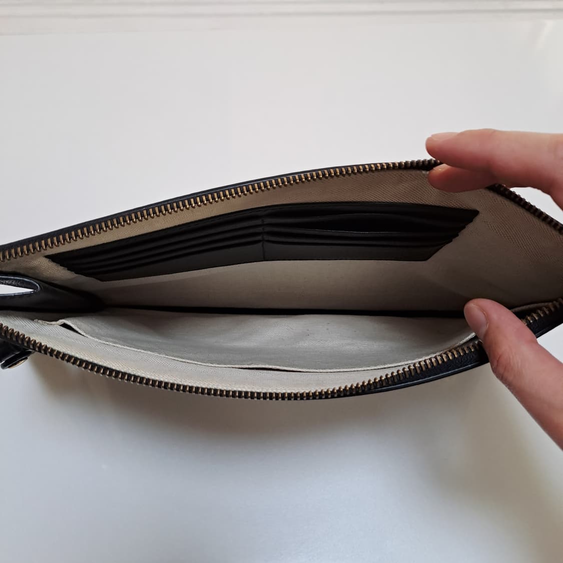 [100%/정품] 구찌 비 스타 레더 클러치 블랙, 구찌클러치,구찌파우치 상품이미지9