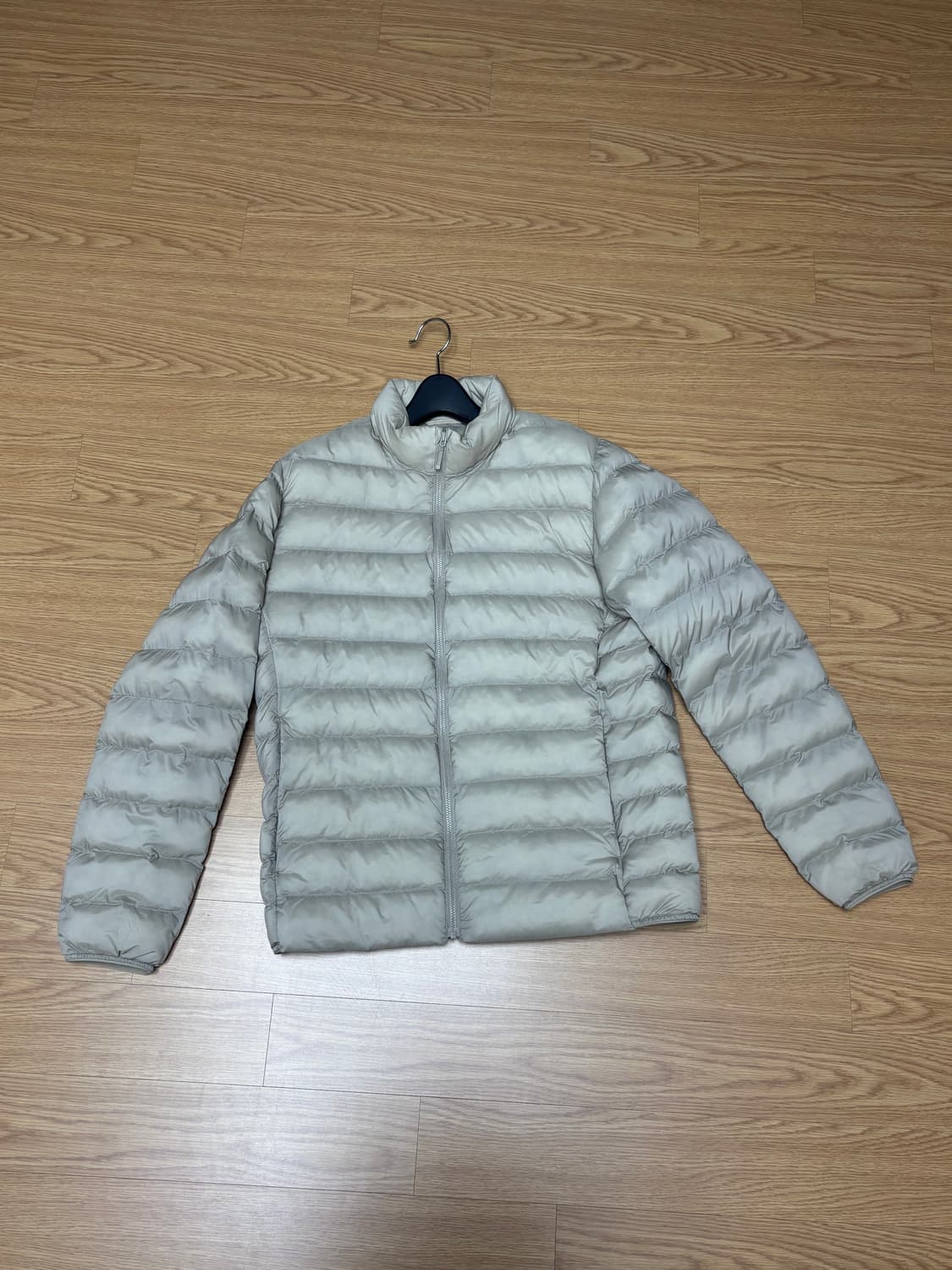 유니클로 퍼프테크 재킷 경량패딩 베이지 L 상품이미지1