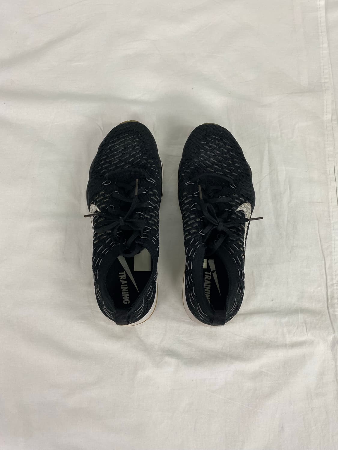 나이키 줌 피어리스 플라이니트 검흰 240 상품이미지3