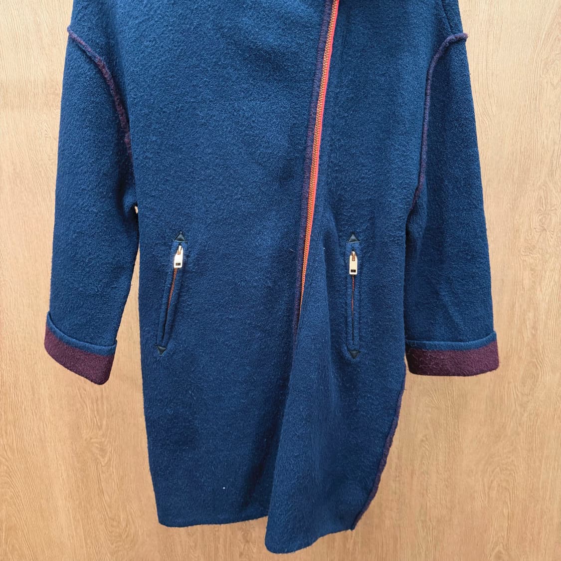 디젤 하프 코트 버건디 배색 언밸런스 사선 지퍼 디테일 레귤러핏 네이비 상품이미지5