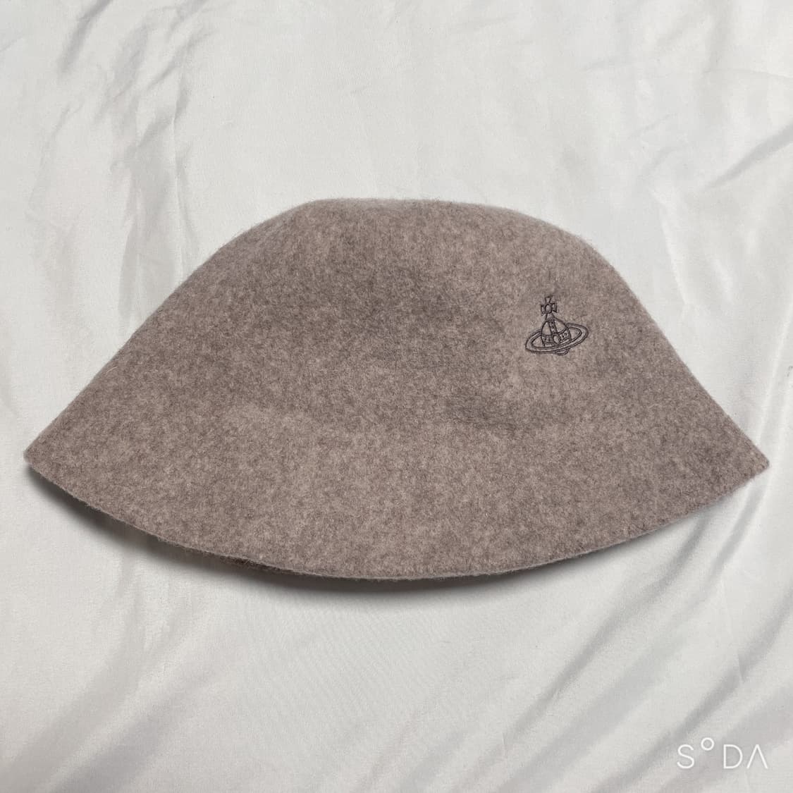 비비안웨스트우드 버킷햇 상품이미지1