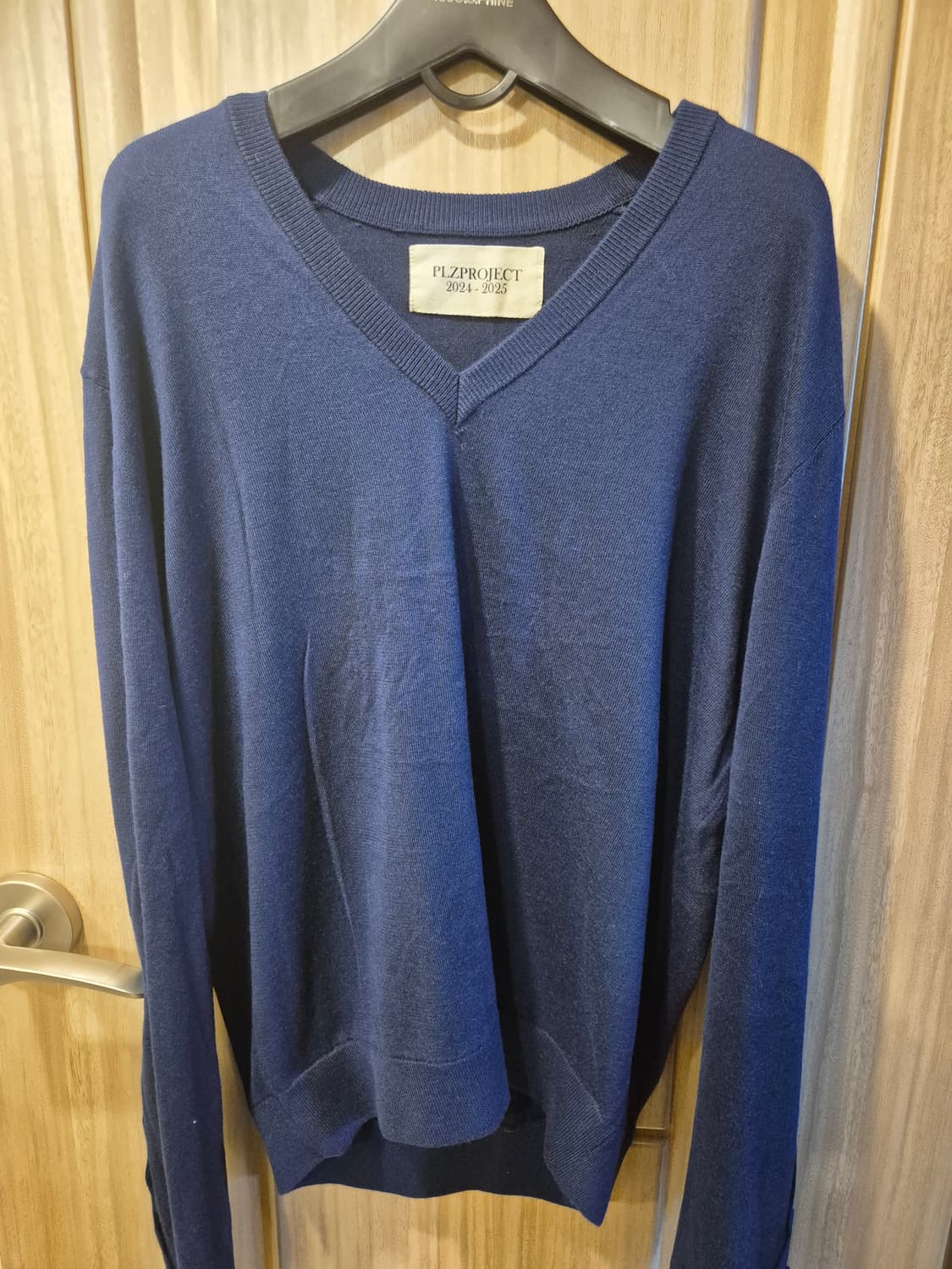 PLZPROJECT V넥 니트 네이비 상품이미지3