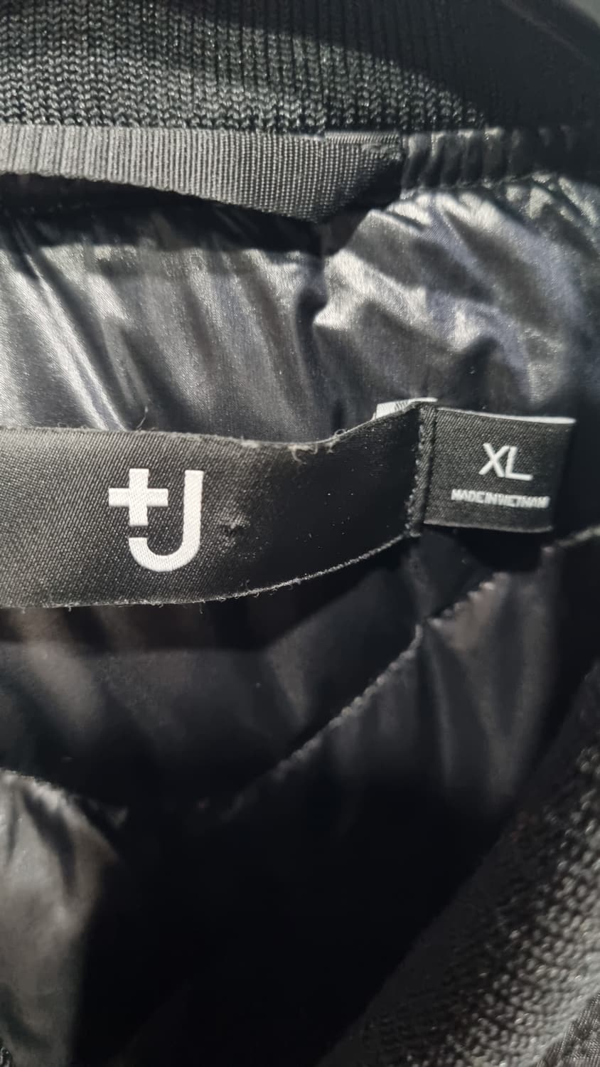 유니클로 질샌더 검정색 오리솜털 MA-1 105~110(xL) 거의새거 상품이미지2