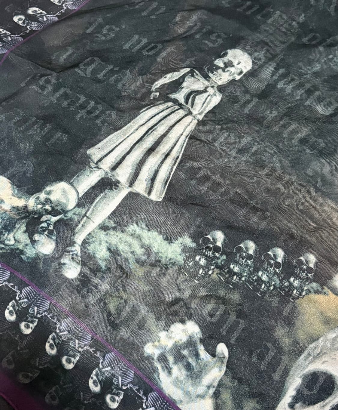 [교신가능] 크롬하츠 포티 실크 스카프 상품이미지1